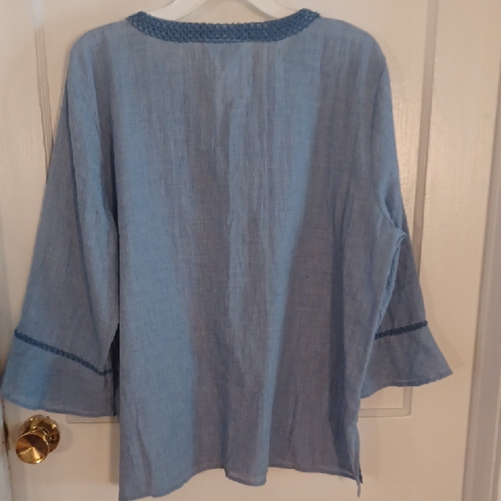 Alfred Dunner Blue Embellished Bell Sleeve Tunic Tip Size Large - Picture 5 of 5